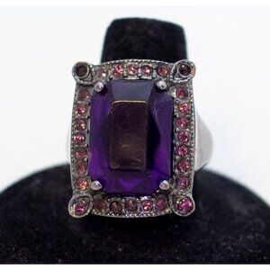 Size 8, Vintage Geometric Rhinestones Purple Statement Ring by Avon - A23
